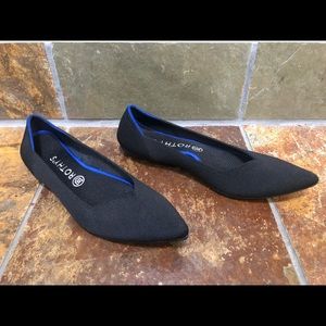Black Rothy’s Pointed Toe Size 10